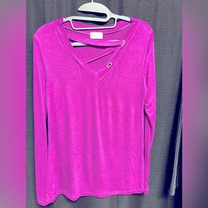 Glitz. Fushia/ beautiful neck line. Cotton blend medium